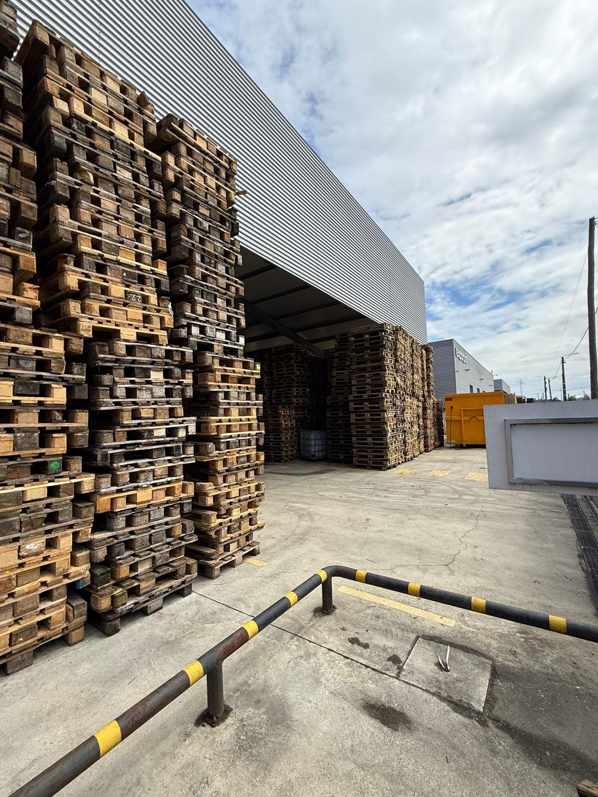 Vista exterior das instalações Exporpal